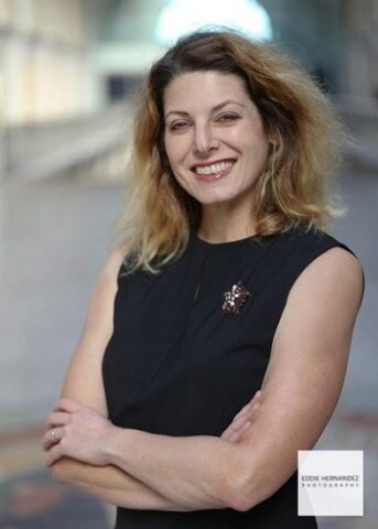Indoor, Environmental Linkedin Business Portrait, Woman - San Francisco Bay Area Indoor, Environmental Linkedin Business Portrait Example, Executive Woman Headshot Idea, Pose - San Francisco Bay Area Photographer