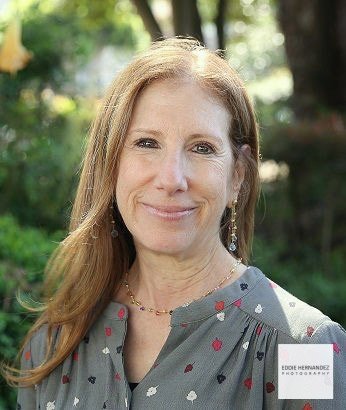 Outdoor, Doctor Professional Headshot, Female, San Francisco, MD, Doctor Portrait, Psychiatrist Outdoor, Professional Headshot, Female, San Francisco, Example, Pose | Dr. Cynthia Florin, MD Psychiatrist, Doctor