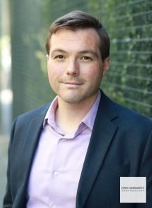 Male Outdoor Headshot, Professional Linkedin Profile Photo Example, Idea, Men's Pose Business