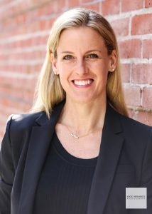 Women's Professional Business Headshot Example, Female Modern Personal Branding Portrait - Amy Koop