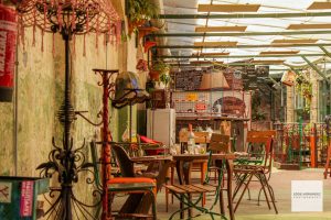 Budapest Bar Szimpla Kert Interior