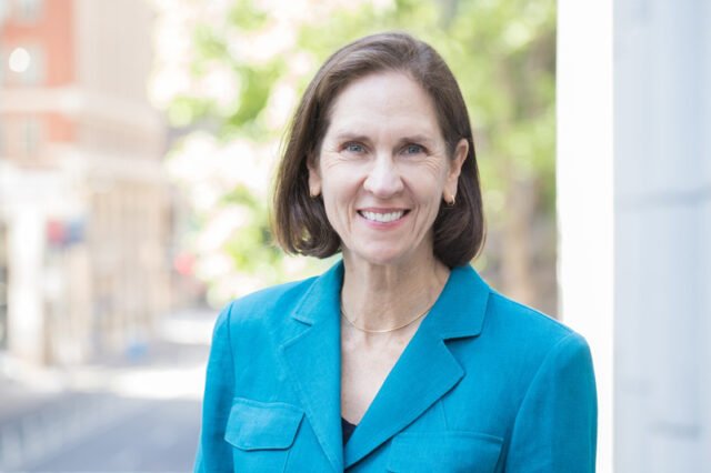 Female-Executive-Headshot-San-Francisco-Bay-Area-0716 Female Executive Headshot San Francisco Bay Area Outdoors